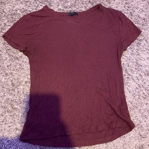 Aeropostale maroon tee size medium